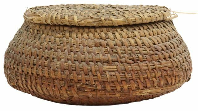 Appraisal: Southwest lidded basket possibly Pima c first half thc woven