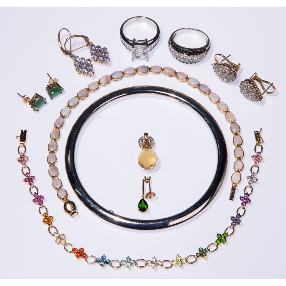 Appraisal: K YELLOW AND WHITE GOLD JEWELRY ASSORTMENT items including in