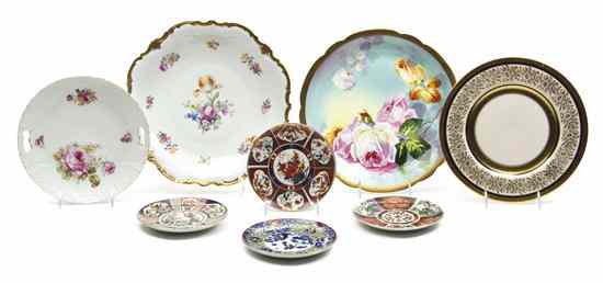 Appraisal: A Collection of Porcelain Articles comprising four plates with Imari