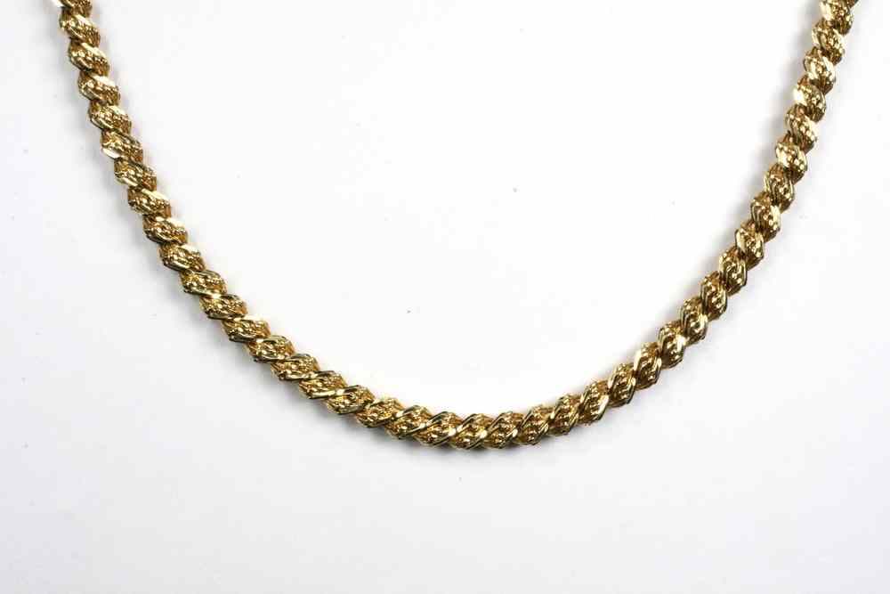 Appraisal: NECKLACE - Heavy bright cut rope form chain in K