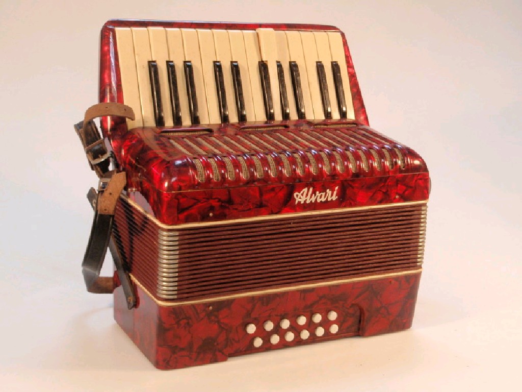 Appraisal: An Alvari stop accordion in case