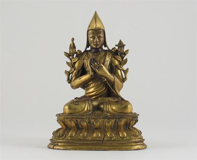 Appraisal: A Tibeto-Chinese gilt bronze figure of Tsong Ka Pa seated