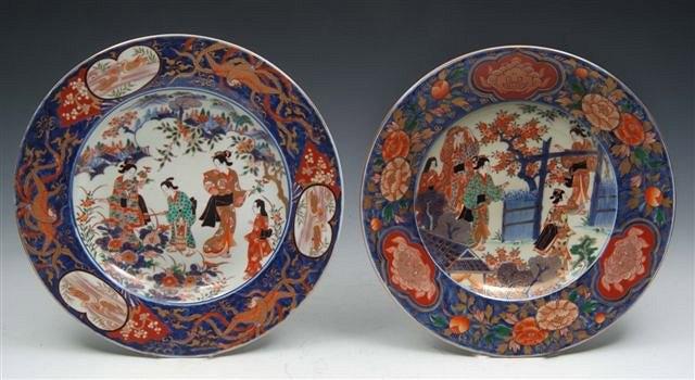 Appraisal: A TH CENTURY JAPANESE IMARI DISH with central design of