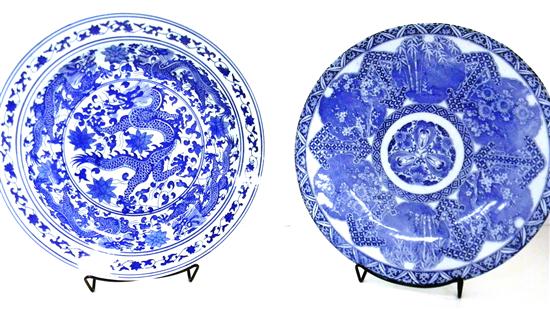 Appraisal: Two th century Chinese blue and white porcelain bowls shallow