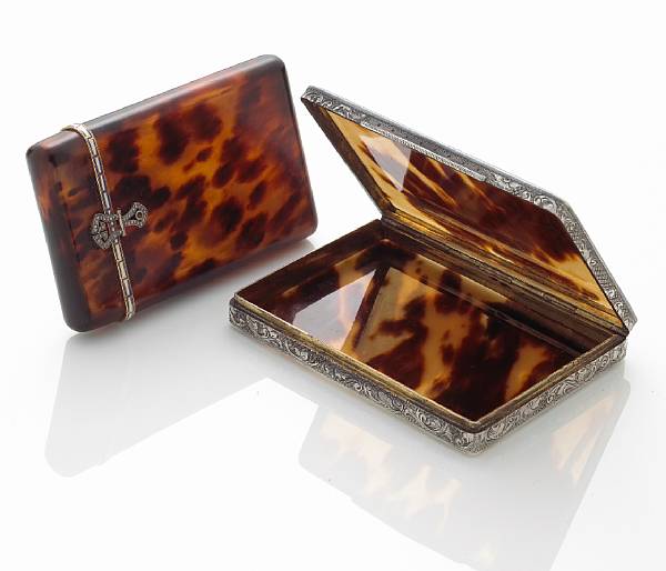 Appraisal: Two tortoise shell cigarette cases French and English French assay