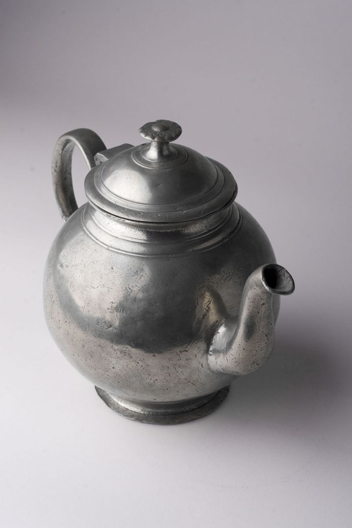 Appraisal: AMERICAN PEWTER TEAPOT NEW YORK OR PHILADELPHIA CIRCA - New