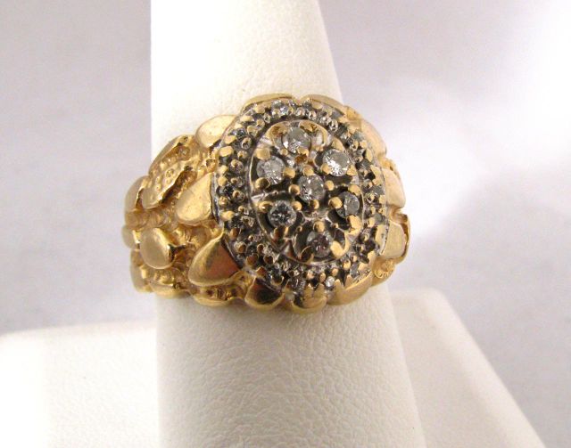 Appraisal: Men's K yellow gold and diamond nugget ring size with