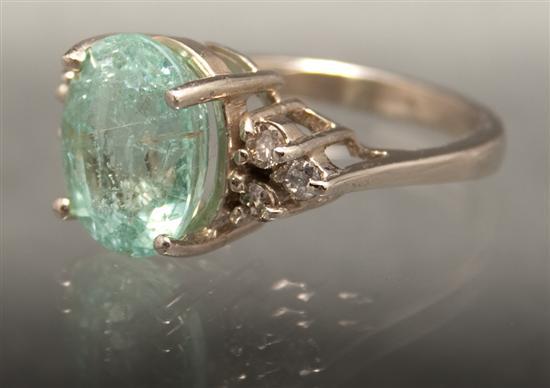 Appraisal: Lady's K white gold diamond and pale blue-green stone ring