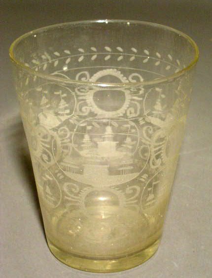 Appraisal: Stiegel type flip glass tumbler with wheel etched decoration