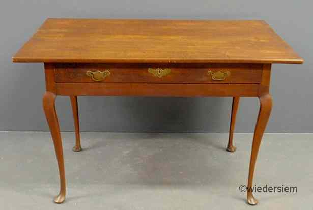 Appraisal: Connecticut Queen Anne maple tavern table th c with a