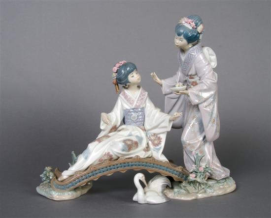 Appraisal: A Lladro Figural Group Length inches