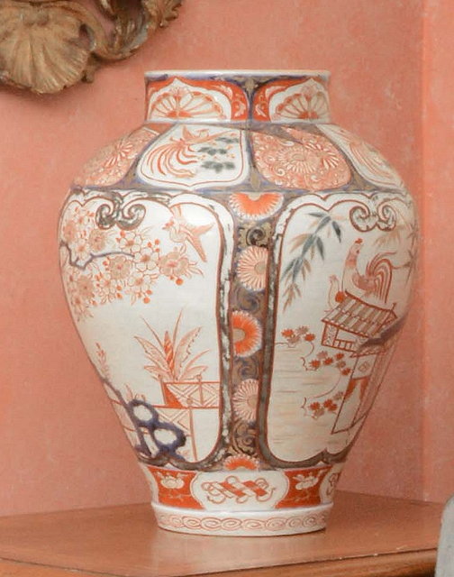 Appraisal: AN ANTIQUE IMARI VASE of inverted baluster form decorated with