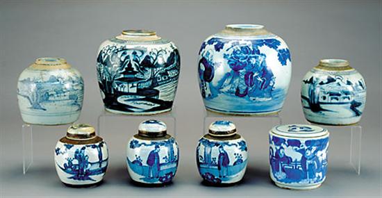 Appraisal: Collection of Chinese blue-and-white ceramic jars late th early th