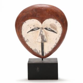 Appraisal: Likely Congo Bakwele Heart carved wood paint and kaolin decoration