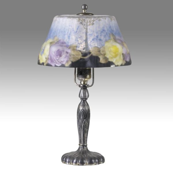 Appraisal: PAIRPOINTPuffy boudoir lamp floral curtain glass shade on silvered base