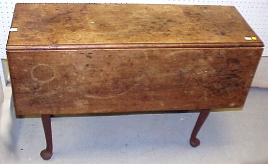 Appraisal: th C drop leaf table rounded tapered legs ending in