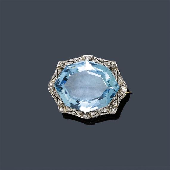 Appraisal: AQUAMARINE AND DIAMOND BROOCH ca Platinum over yellow gold Decorative