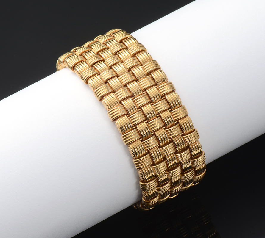 Appraisal: KT GOLD ITALIAN WOVEN BRACELET Signed CIT Made in Italy