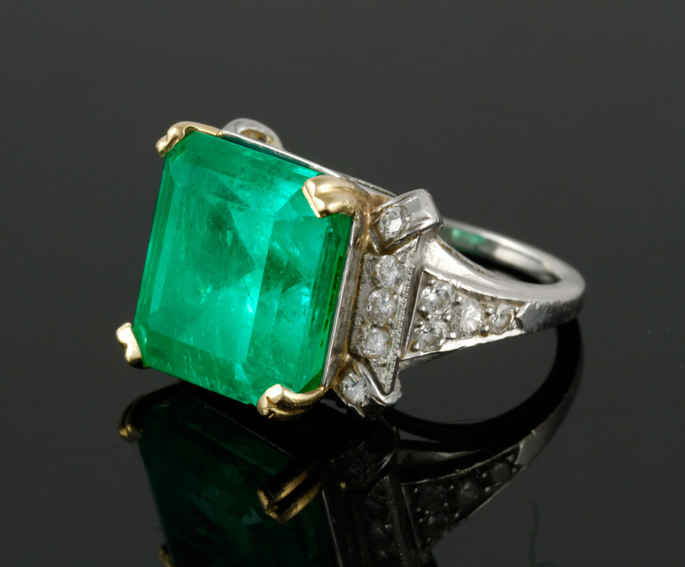 Appraisal: - K Gold Platinum and Emerald Ring Ladies' K gold