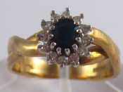 Appraisal: A carat gold sapphire and diamond ring sapphire approx x