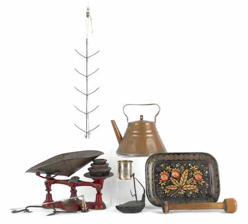 Appraisal: Metalware to include an iron scale a copper kettle a