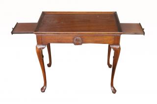 Appraisal: Queen Anne Style Tea Table Queen Anne Style Tea Table