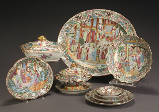 Appraisal: Chinese Export 'Famille Rose' Part Dinner Service Xianfeng-Tongzhi Period -