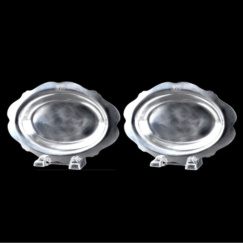 Appraisal: Pair of Sterling Silver Bowls Pair of Sterling Silver Bowls