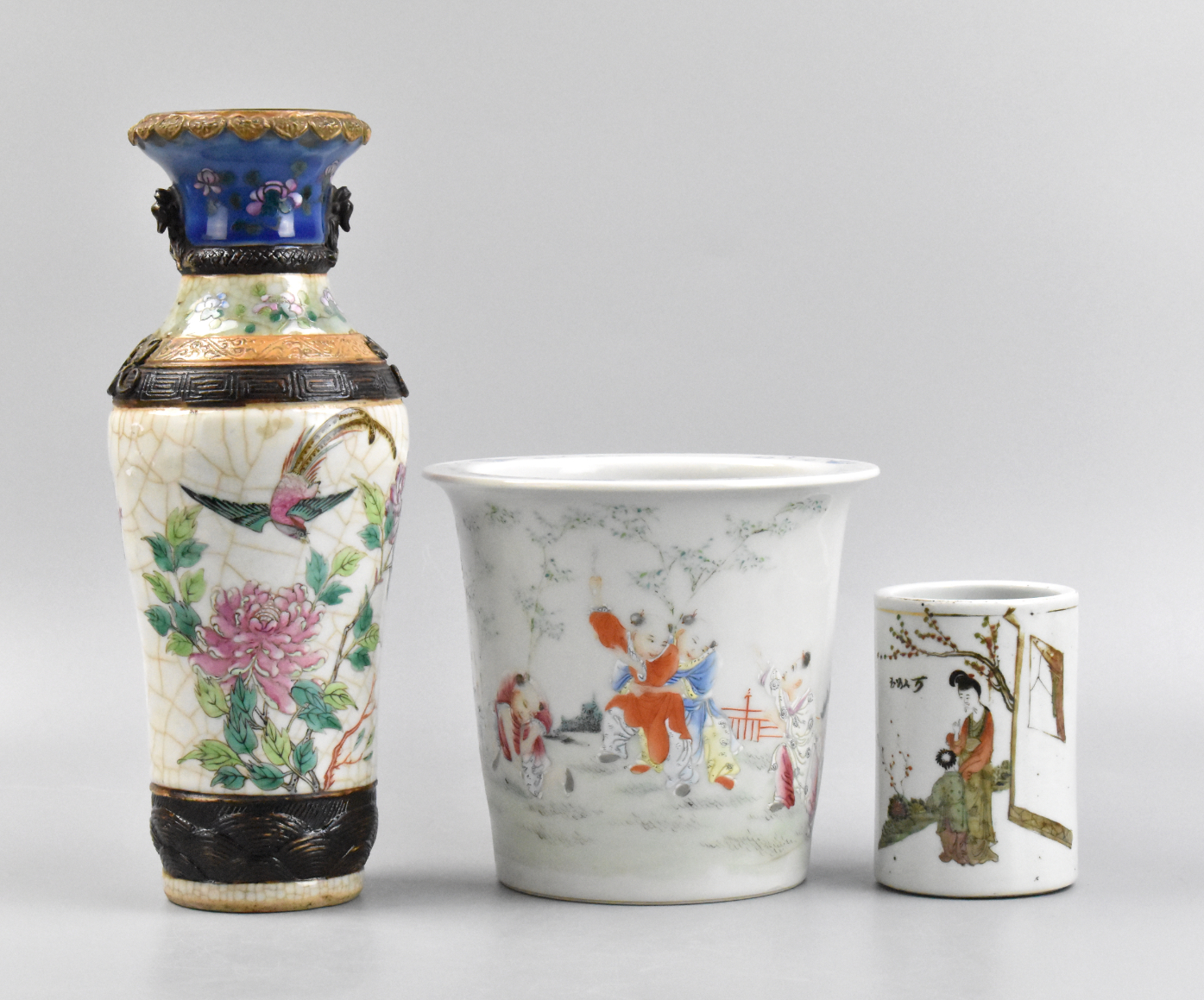 Appraisal: A group of three items a famille rose vase a