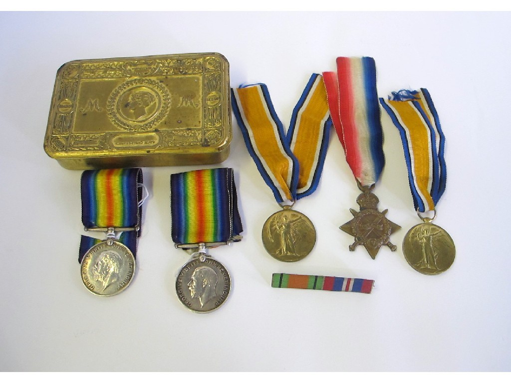 Appraisal: A lot comprising two WWI medal groups to Pte W