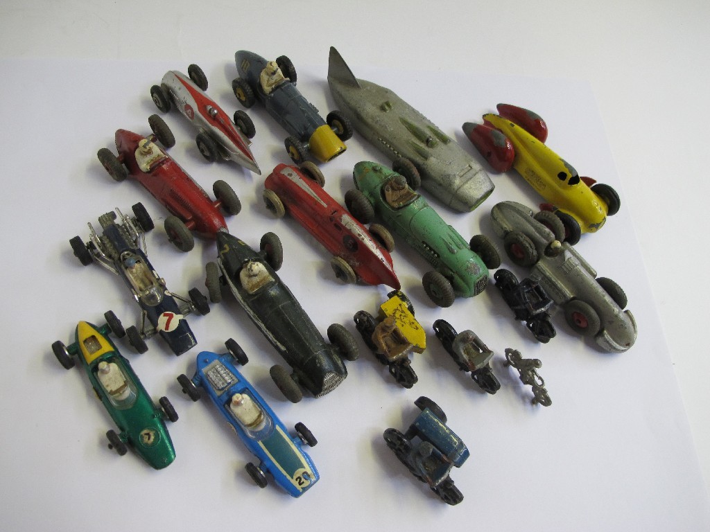 Appraisal: A tray lot of assorted die-cast model racing cars and