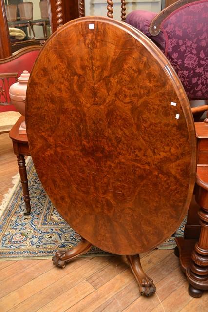 Appraisal: A VICTORIAN BURR WALNUT TILT TOP TABLE A VICTORIAN BURR