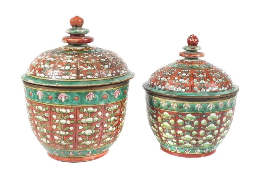 Appraisal: CHINESE THAI BENCHARONG PORCELAIN JARSTwo Chinese bencharong porcelain lidded jars