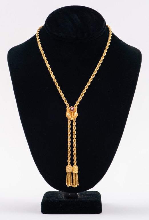 Appraisal: K YELLOW GOLD LARIAT WITH PINEAPPLE TASSELS K yellow gold