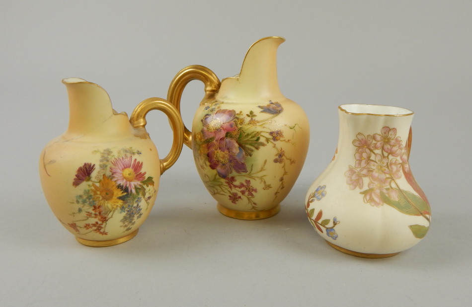 Appraisal: An Edwardian Royal Worcester blush ivory jug the bulbous body