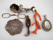 Appraisal: A mixed lot comprising a Victorian silver locket a filigree