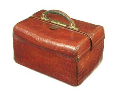 Appraisal: A crocodile Gladstone bag stamped in gilt 'MADE BY H