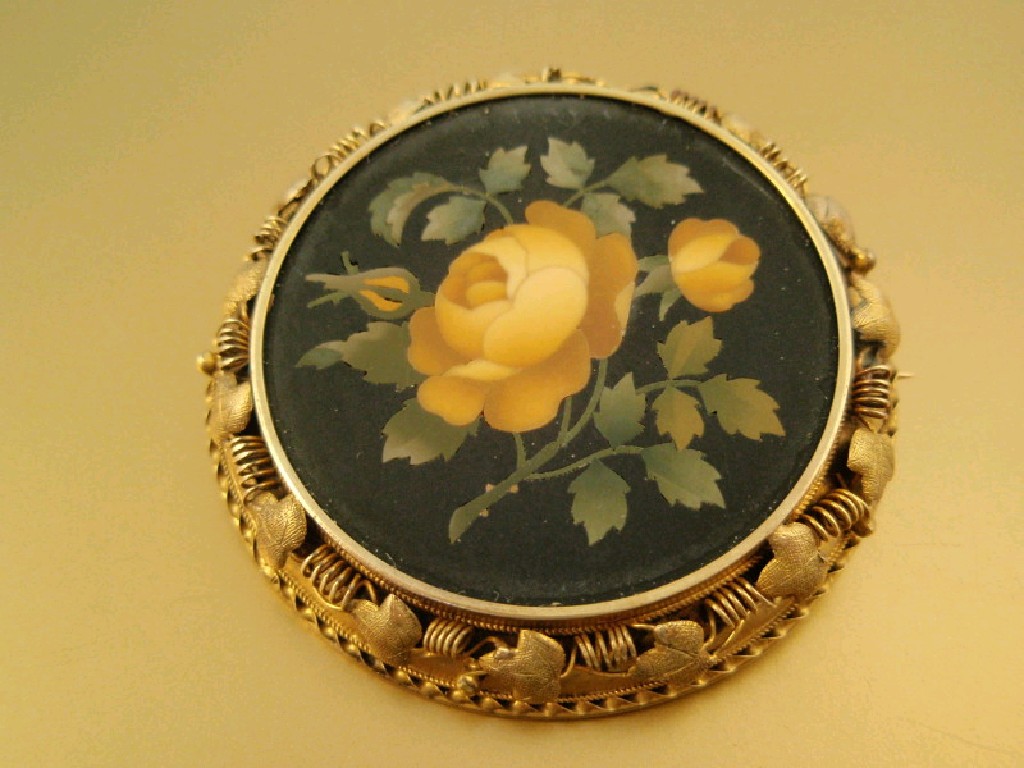 Appraisal: A circular micro mosaic brooch of a yellow rose and