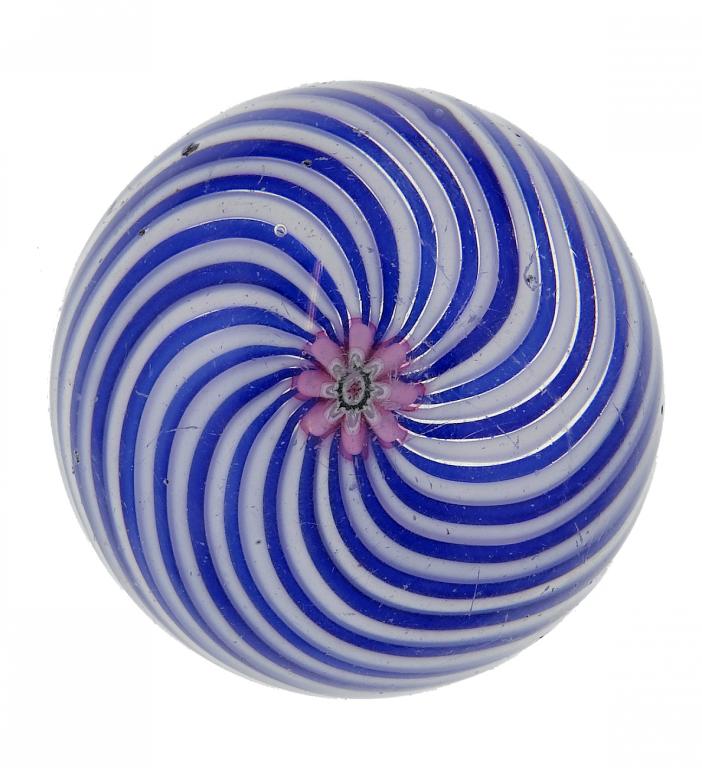 Appraisal: A CLICHY GLASS SWIRL PAPERWEIGHT with central green white and