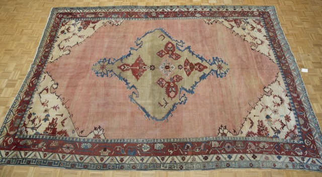 Appraisal: Late th c Serapi Carpet Natural dyes Turkish knotting knots