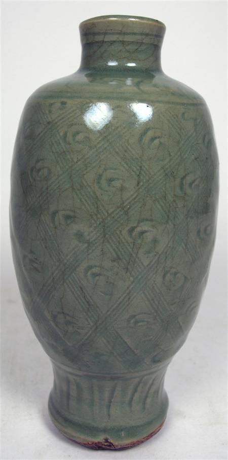 Appraisal: A Chinese celadon vase Ming Dynasty or earlier of slim