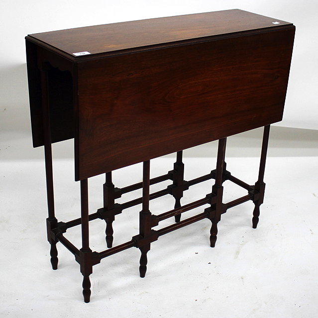 Appraisal: AN ANTIQUE MAHOGANY DROP LEAF SPIDER LEG OCCASIONAL TABLE cm