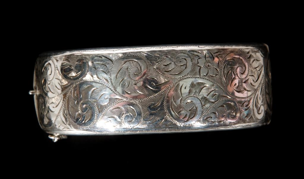 Appraisal: SILVER BANGLE LIBERTY CO BIRMINGHAM chased with scrolling foliage oz