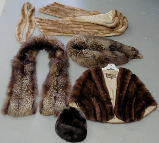 Appraisal: Group of ladies fur accessories- dark mink stole fox shawl