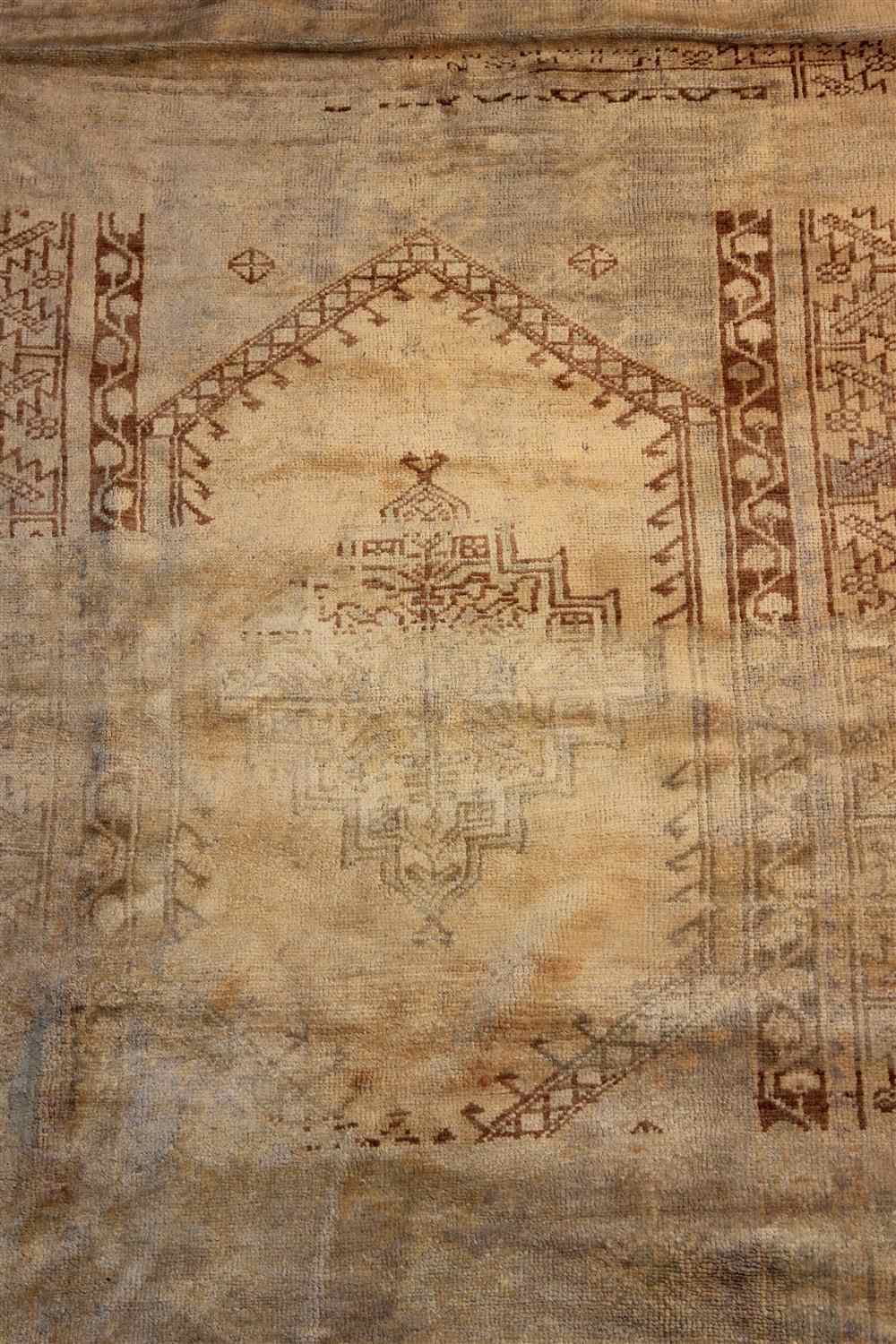 Appraisal: OUSHAK RUG approx ' '' x ' '' retail pricing