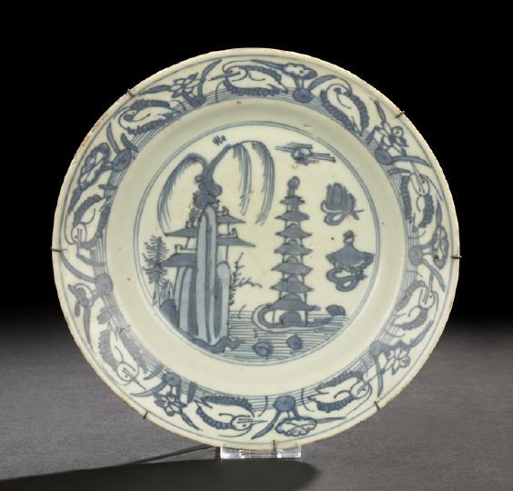 Appraisal: Chinese Export Blue-and-White Porcelain Plate Ming Dynasty - of European