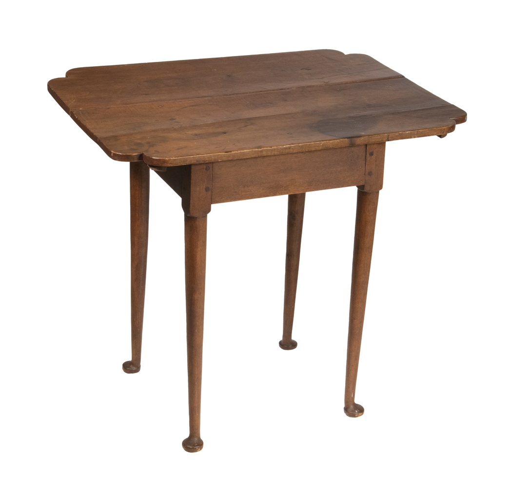 Appraisal: COUNTRY QUEEN ANNE MAPLE AND BIRCH TAVERN TABLE American Low