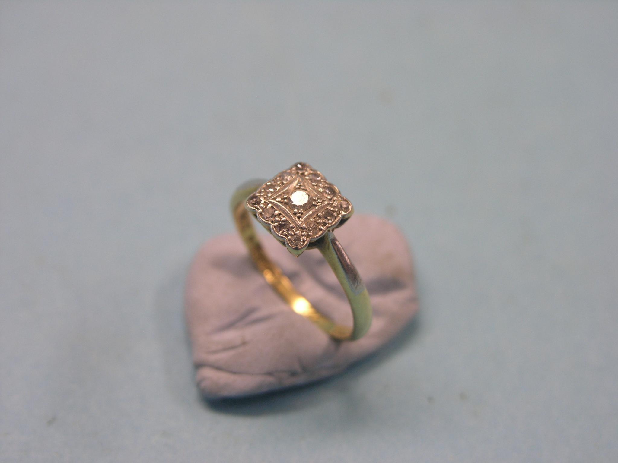 Appraisal: An ct gold and diamond chip dress ring square platinum