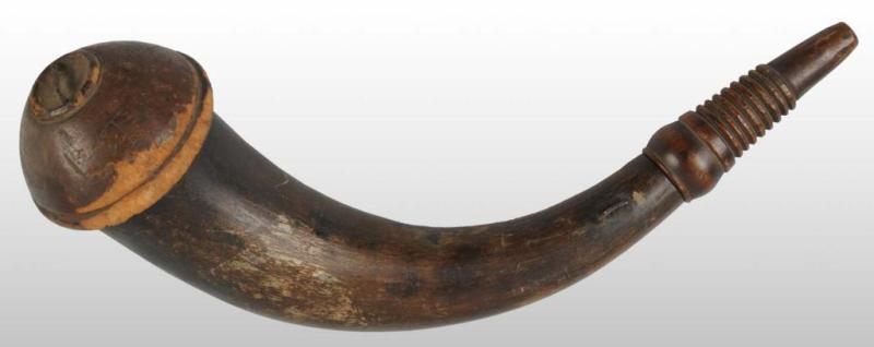 Appraisal: York County-Type Powder Horn Description Original turned screw tip and