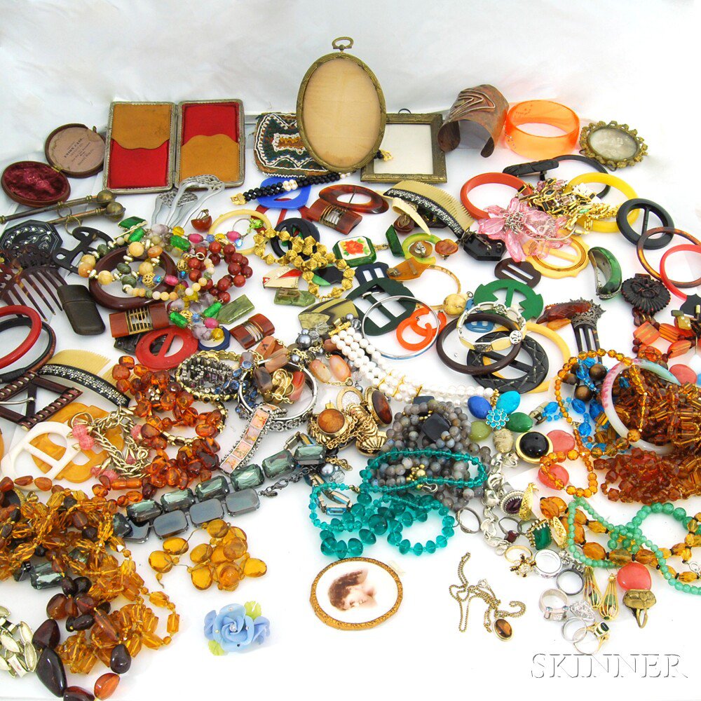 Appraisal: Large Collection of Miscellaneous Costume Jewelry including beaded jewelry amber